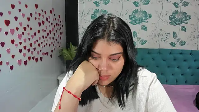 Snapshot of LindaBreeS chatting on February 2025 05:19:02 PM LindaBreeS online show from February 2025 05:19:02 PM