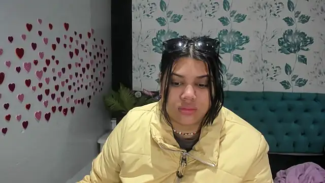 Snapshot of LindaBreeS chatting on February 2025 01:38:02 PM LindaBreeS online show from February 2025 01:38:02 PM