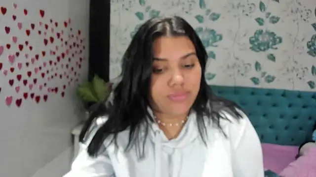 Snapshot of LindaBreeS chatting on February 2025 04:59:02 PM LindaBreeS online show from February 2025 04:59:02 PM