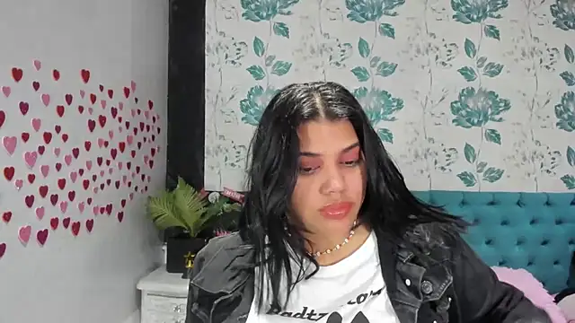 Snapshot of LindaBreeS chatting on February 2025 05:31:02 PM LindaBreeS online show from February 2025 05:31:02 PM