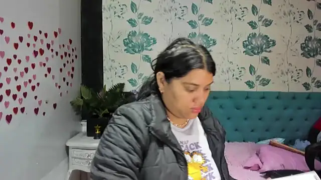 Snapshot of LindaBreeS chatting on March 2025 05:28:02 PM LindaBreeS online show from March 2025 05:28:02 PM