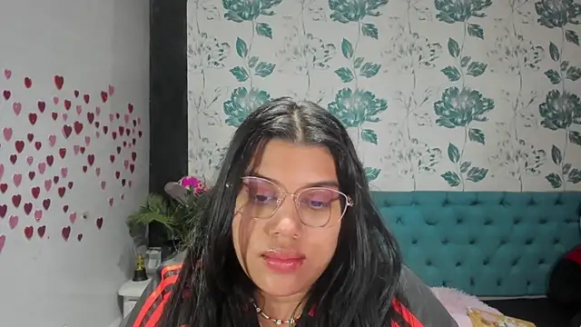 Snapshot of LindaBreeS chatting on March 2025 05:04:01 PM LindaBreeS online show from March 2025 05:04:01 PM