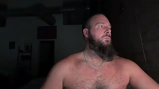 Snapshot of Barebackheat chatting on October 2025 04:53:01 AM Barebackheat online show from October 2025 04:53:01 AM