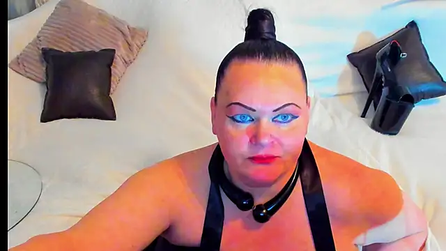 MilanaBiegert online show from December 2024 02:28:01 PM