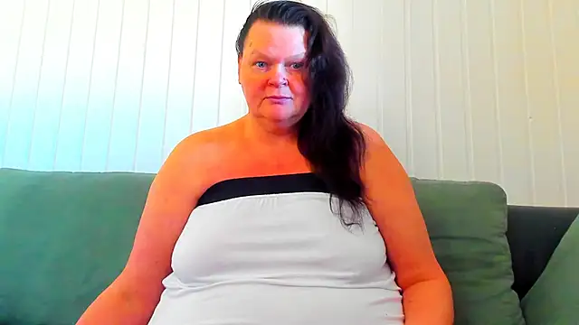 MilanaBiegert online show from March 2026 02:44:01 PM