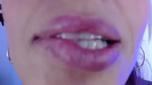 elena detroya online show from December 2024 03:15:01 PM