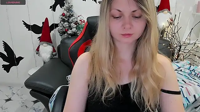 SmilingEmily  online show from December 2024 07:40:02 AM