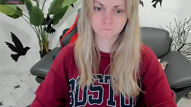 SmilingEmily  online show from January 2025 07:35:01 AM
