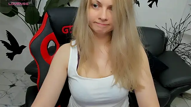 SmilingEmily  online show from January 2025 07:29:02 PM