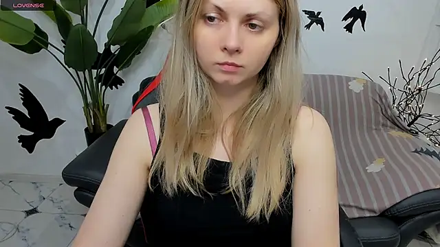 SmilingEmily  online show from February 2025 06:35:01 AM