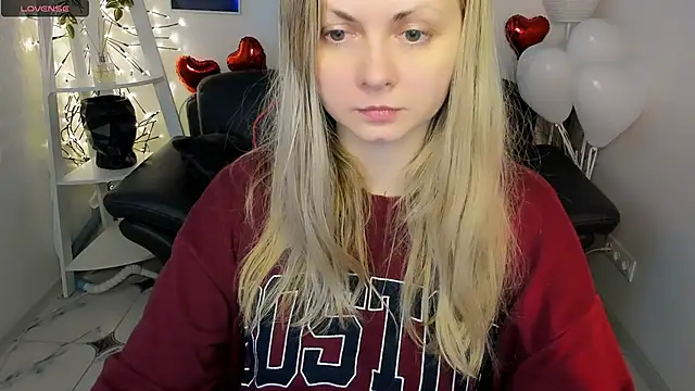 SmilingEmily  online show from February 2025 07:49:01 AM