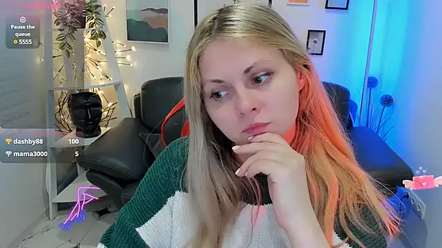 SmilingEmily  online show from February 2025 12:39:01 PM