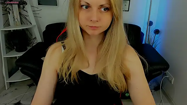 SmilingEmily  online show from March 2025 07:32:01 AM