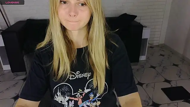 SmilingEmily  online show from September 2025 06:24:01 AM