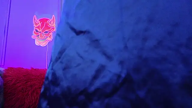 Julieta Russell online show from February 2025 11:56:01 AM