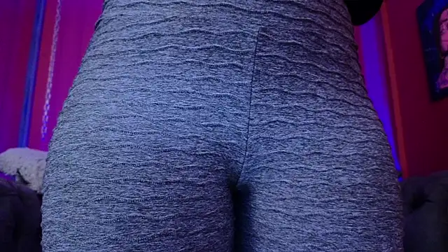 Julieta Russell online show from March 2026 12:16:01 PM