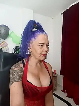 freyadevil333 online show from October 2025 01:01:01 PM