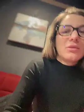 HotXMom online show from December 2024 10:02:01 AM