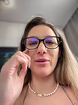HotXMom online show from January 2025 10:26:02 AM