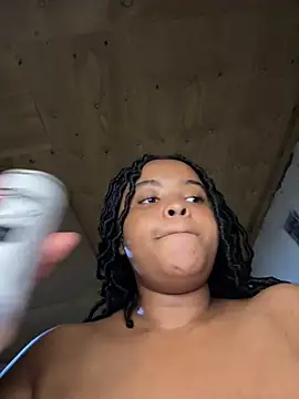 Linahlove online show from February 2025 07:35:02 PM