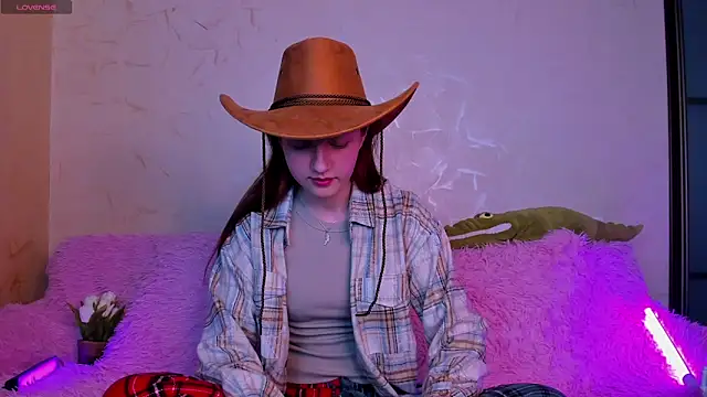 Ksuhesa online show from February 2025 07:12:02 AM