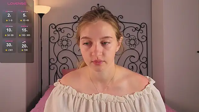 Ksuhesa online show from September 2025 08:14:02 AM