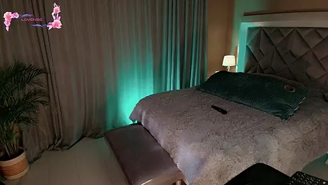 Ezraa1 online show from December 2024 02:04:01 PM