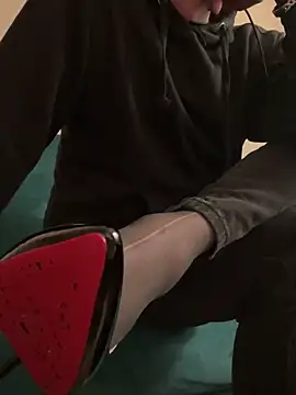 Snapshot of Sissy_Ambre chatting on February 2025 06:59:01 PM Sissy Ambre online show from February 2025 06:59:01 PM