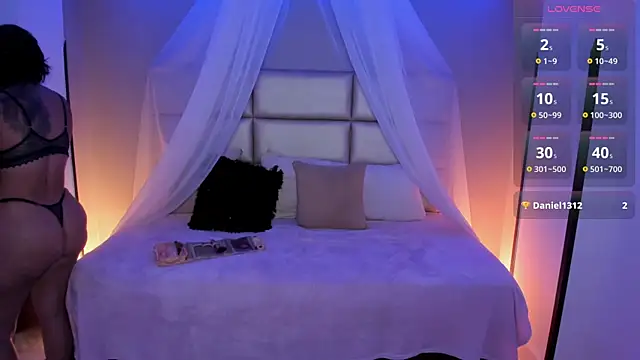 kristen kassi online show from October 2025 07:47:02 PM