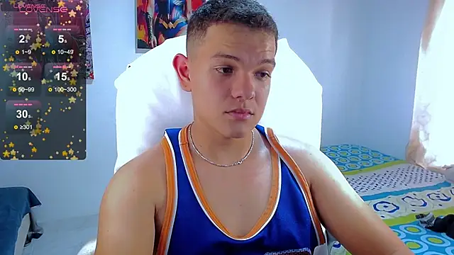 Snapshot of Dunkan_Kravitz chatting on January 2025 08:59:01 PM Dunkan Kravitz online show from January 2025 08:59:01 PM