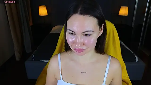 GIGI BENNET online show from December 2024 05:34:01 AM