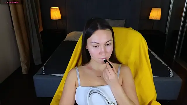 GIGI BENNET online show from December 2024 08:38:02 AM