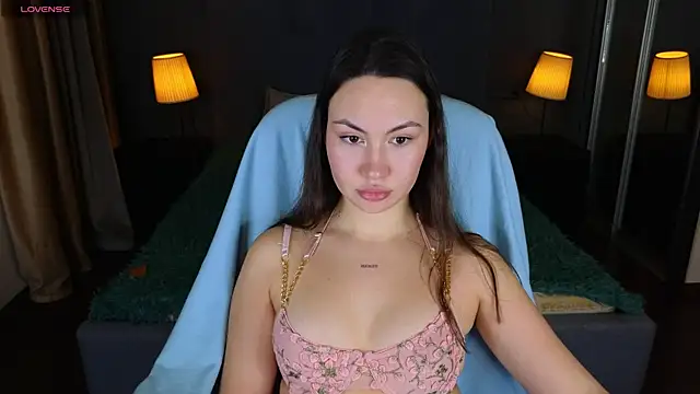 GIGI BENNET online show from January 2025 05:15:02 AM
