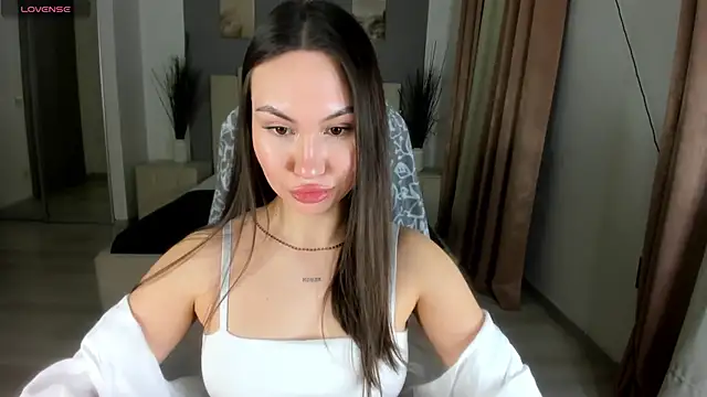GIGI BENNET online show from February 2025 03:19:02 PM