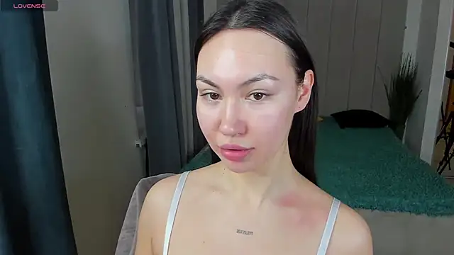 GIGI BENNET online show from March 2025 05:42:01 AM