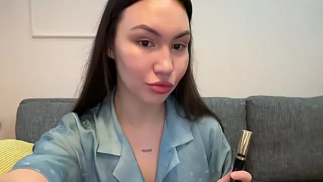 GIGI BENNET online show from March 2025 08:02:01 AM