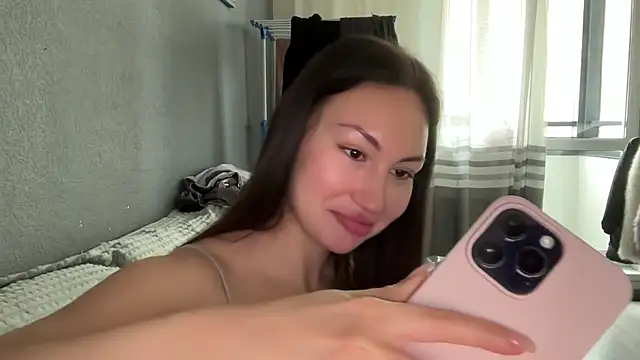 GIGI BENNET online show from September 2025 05:18:02 AM
