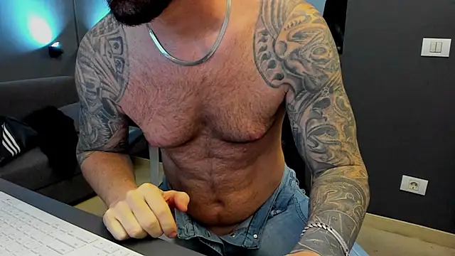 AronGrant online show from November 2025 10:17:02 AM