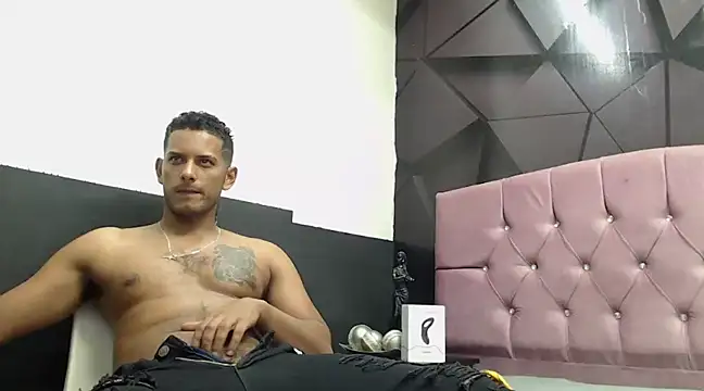 Chris Dick23 online show from December 2024 07:56:02 AM