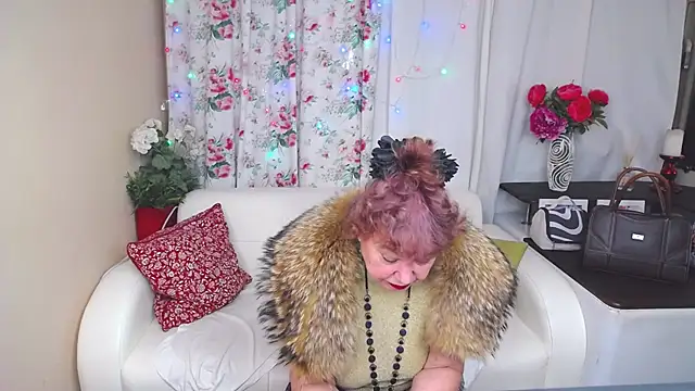 YourHotGranny online show from December 2024 11:28:01 AM