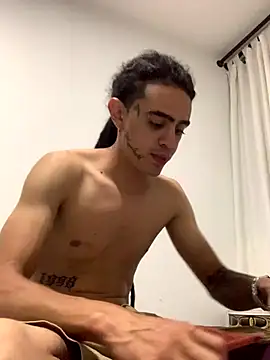 JovenDesobediente online show from September 2025 06:28:02 AM