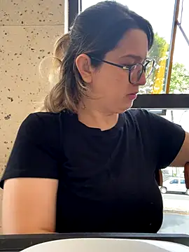 amooraaamoon online show from October 2025 12:09:01 PM