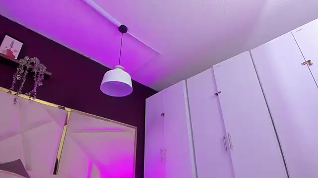 April bowie online show from October 2025 11:11:01 AM