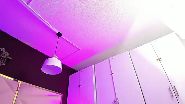 April bowie online show from November 2025 11:20:01 AM