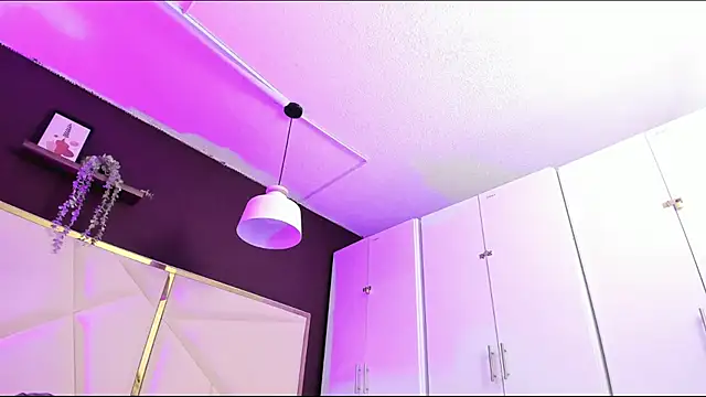 April bowie online show from January 2026 11:37:02 AM