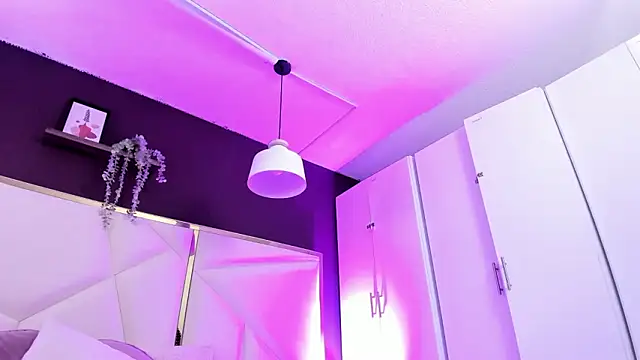 April bowie online show from March 2026 11:37:02 AM