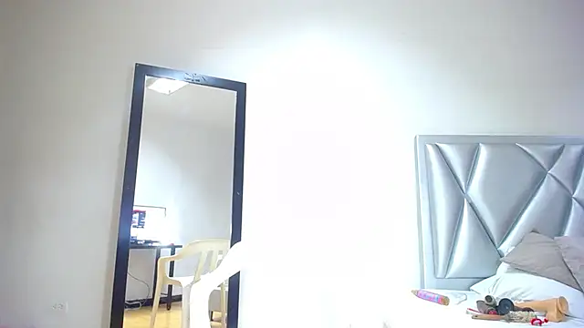 Snapshot of exotic_karmella chatting on February 2025 11:46:02 PM exotic karmella online show from February 2025 11:46:02 PM