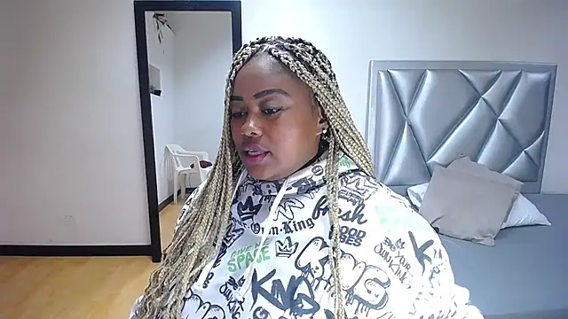 Snapshot of exotic_karmella chatting on March 2025 08:45:02 PM exotic karmella online show from March 2025 08:45:02 PM