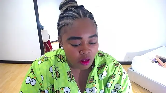 Snapshot of exotic_karmella chatting on September 2025 08:44:01 PM exotic karmella online show from September 2025 08:44:01 PM