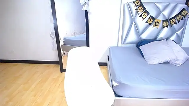 exotic karmella online show from October 2025 08:41:02 PM